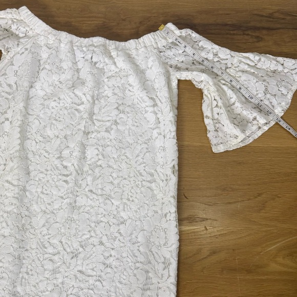 Do+Be mini Dress White Lace Off Shoulder Shift Dress flowy sleeve Women’s Size 2 - Picture 5 of 8